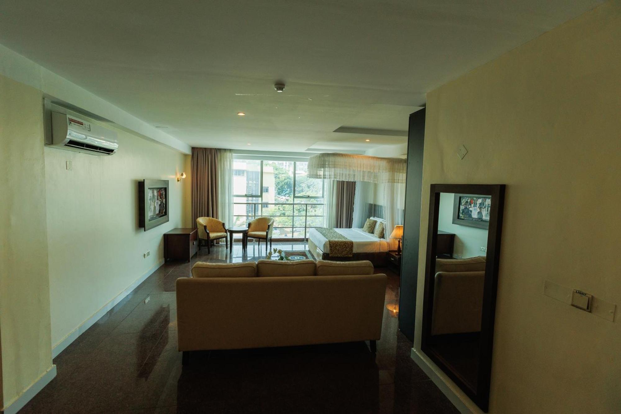 Koki Hotel Kampala Exteriér fotografie