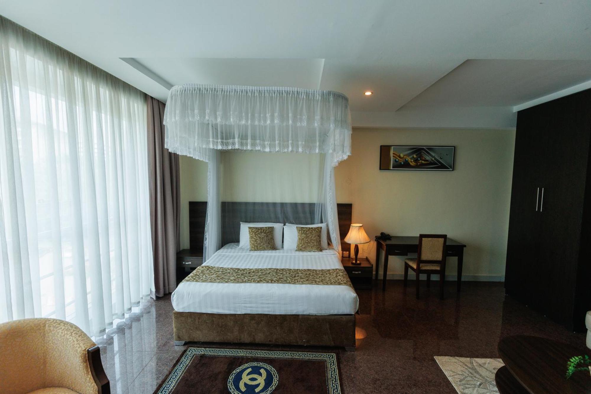Koki Hotel Kampala Exteriér fotografie