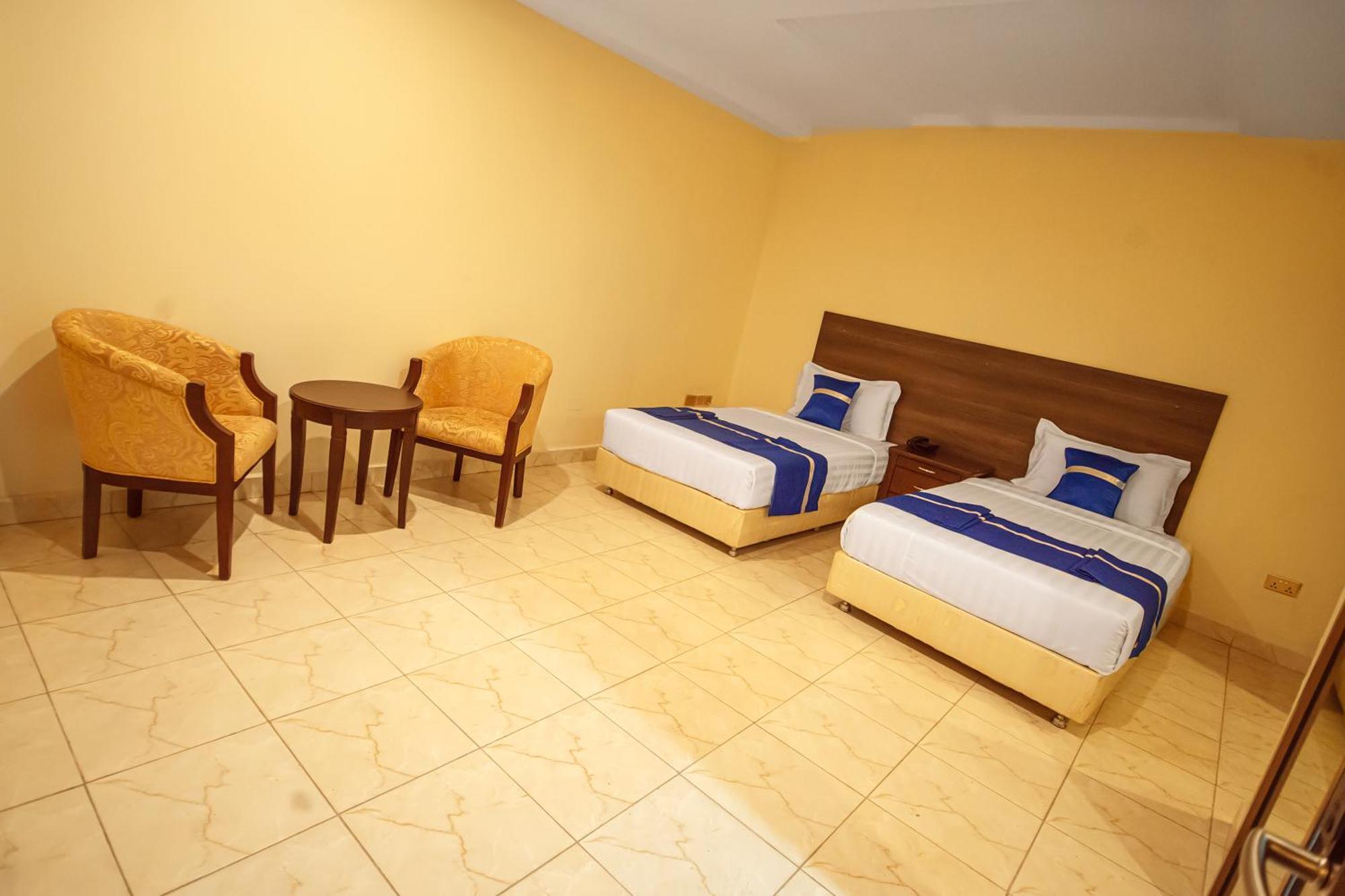 Koki Hotel Kampala Pokoj fotografie